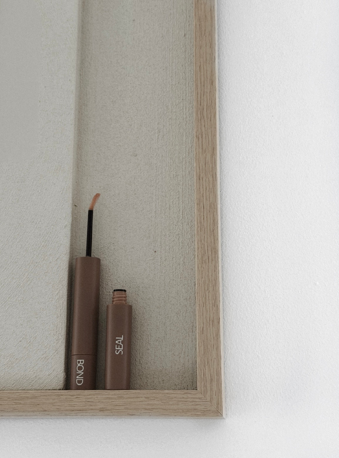 Cluster DIY Lash Bond and Seal